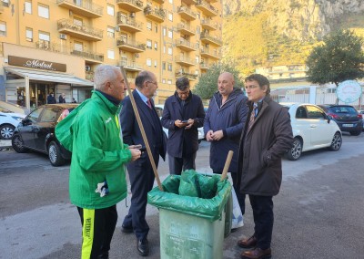 il presidente assoxciazione con Assessore , Presidente RAP e Consiglieri (1)